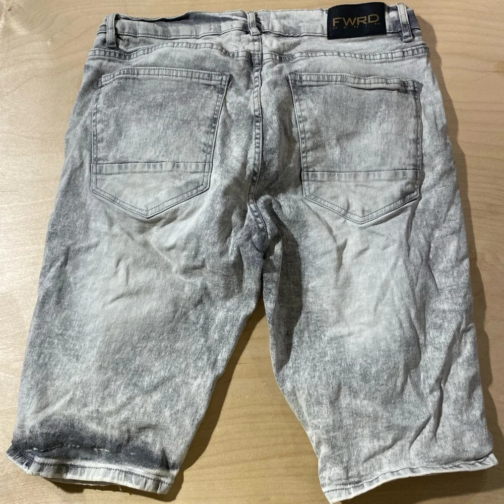 FWRD Denim Distressed Gray Denim Shorts 36 (GD)